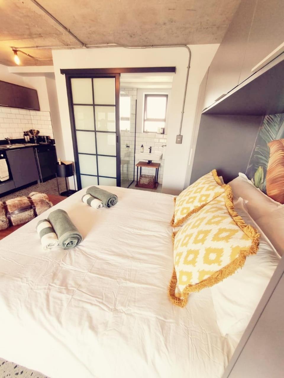 Apartment On Manhattan